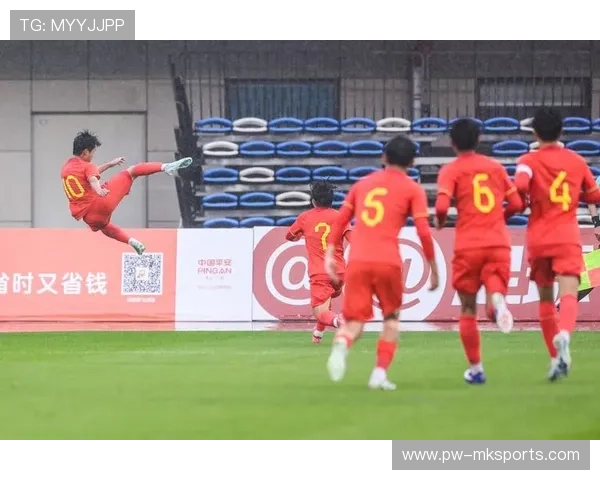 国际帆船锦标赛中国队在终盘靠团队协作取胜